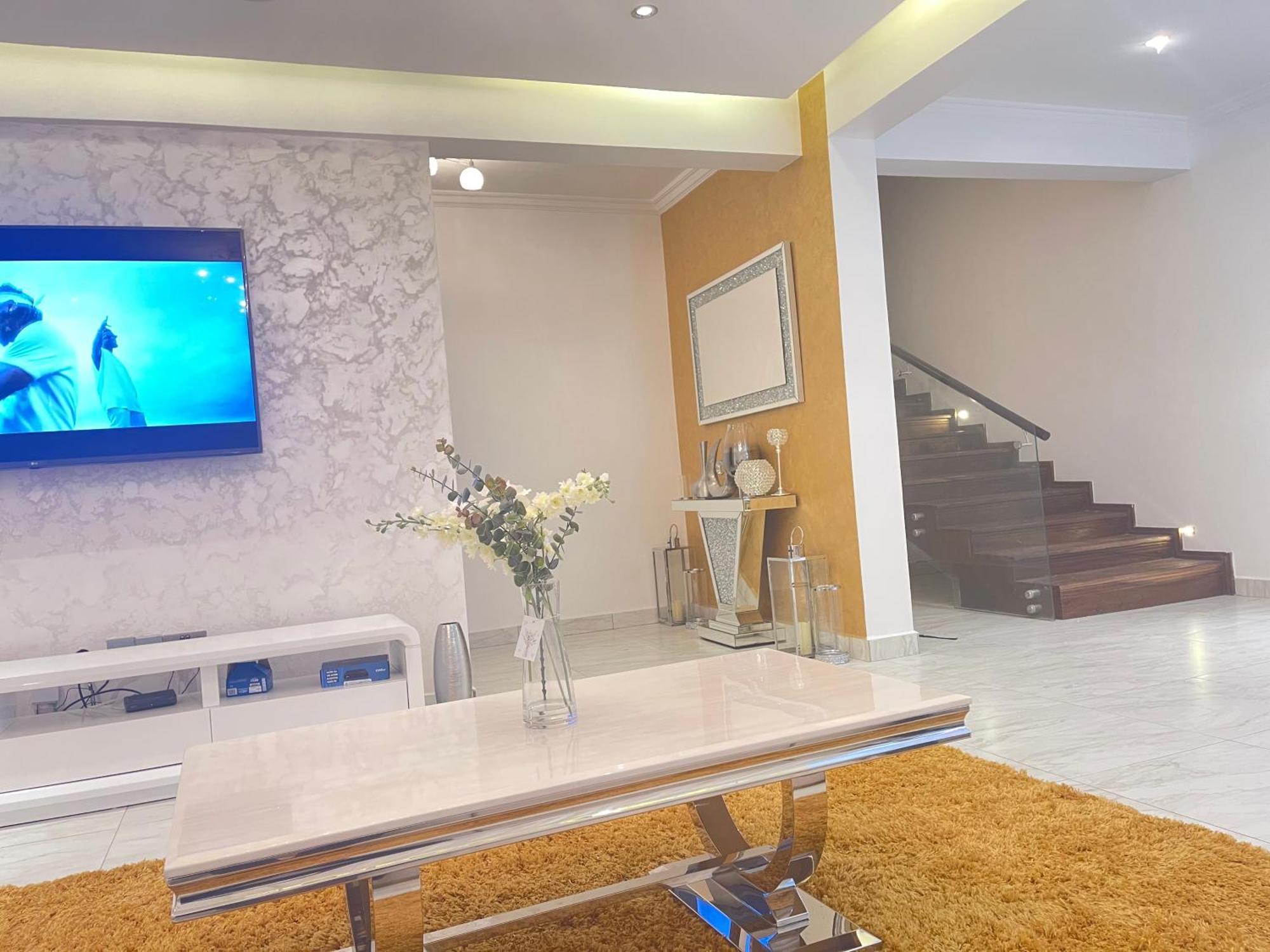 The Vittins Apartment Accra Luaran gambar