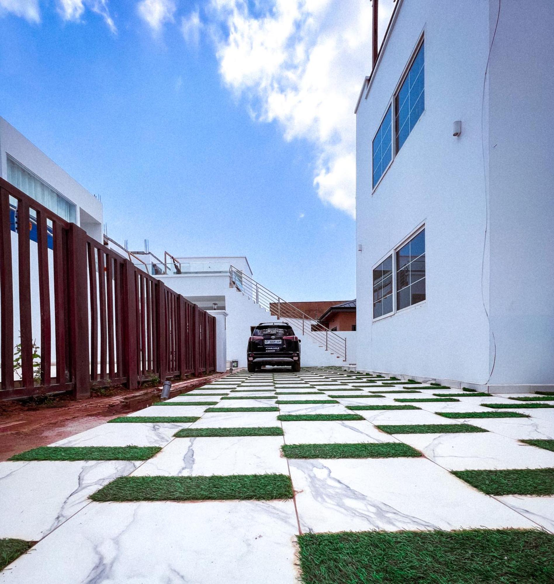 The Vittins Apartment Accra Luaran gambar